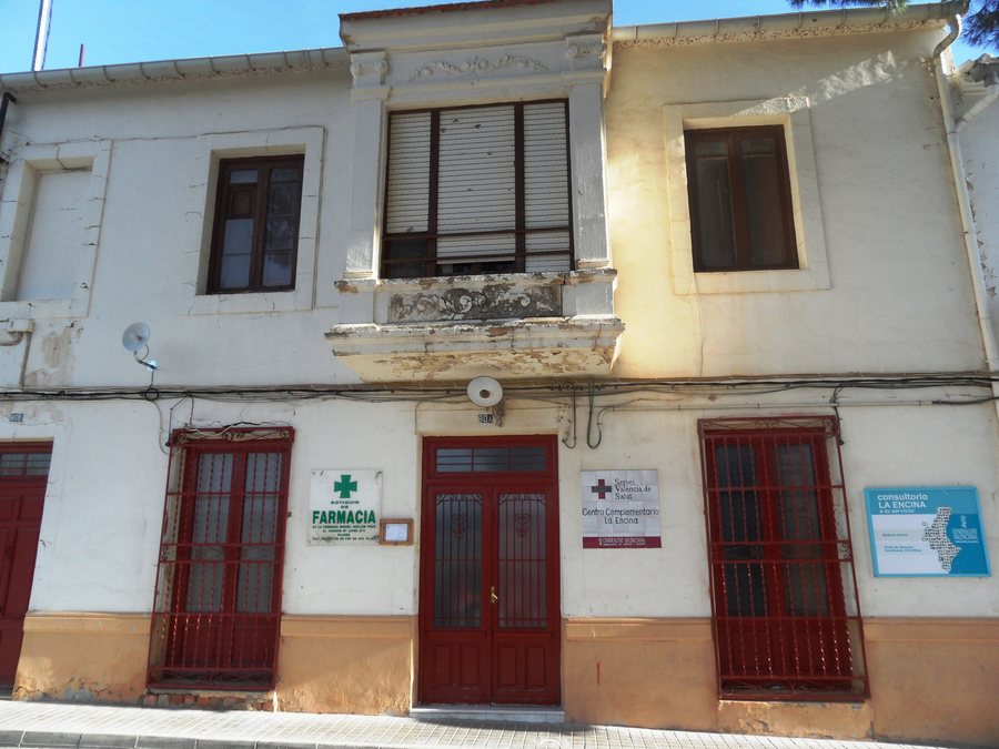 File:La Encina. Consultorio.JPG