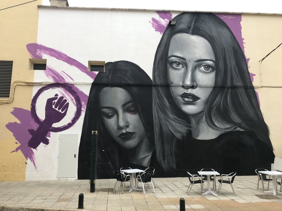 File:Mural-violencia-contra-dones-Pego-Valencia.jpg